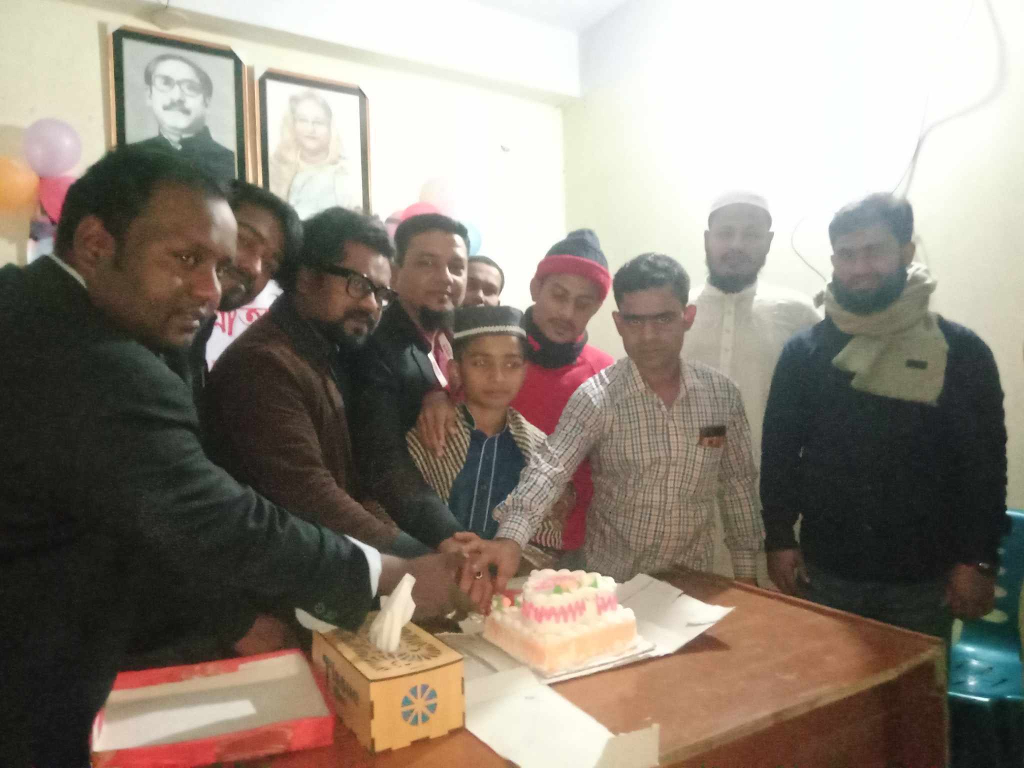 সাভারের আশুলিয়ায় দৈনিক সত্য প্রকাশ পত্রিকার ১ম প্রতিষ্ঠাবার্ষিকী পালন