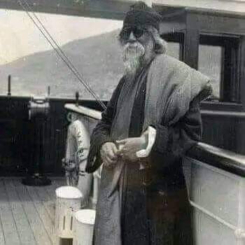 বাংলাদেশ ও শ্রীলঙ্কার জাতীয় সঙ্গীত লিখেছিলেন বিশ্বকবি রবীন্দ্রনাথ ঠাকুর