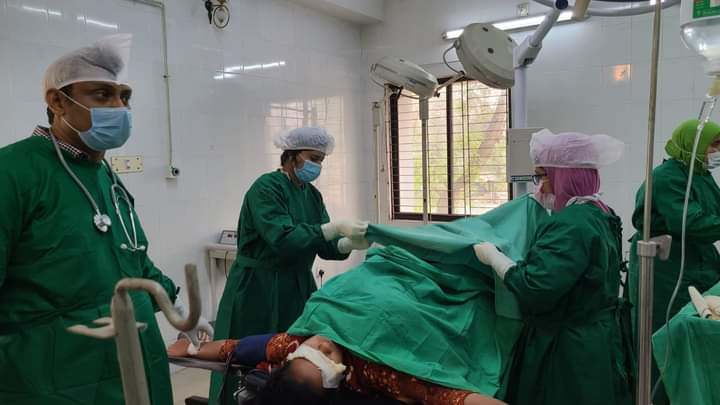 পলাশবাড়ী উপজেলা স্বাস্থ্য কমপ্লেক্সে অপারেশন থিয়েটার চালু