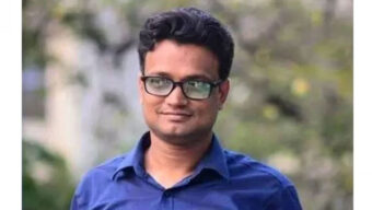 চাঁদাবাজি করতে গিয়ে গণপিটুনি খেলেন ঢাবি হল ছাত্রলীগের সাবেক সভাপতি