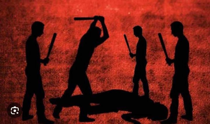 বগুড়ায় গণপিটুনিতে এক চাঁদাবাজ নিহত।