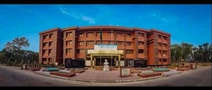 শিক্ষার্থীদের হেনস্থার অভিযোগে পটুয়াখালী ভার্সিটির শারীরিক প্রতিবন্ধী শিক্ষক সাময়িক বরখাস্ত