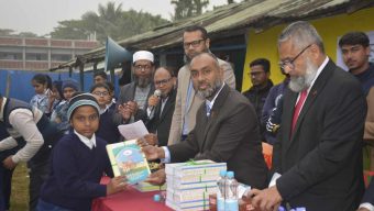 নতুন বইয়ের ঘ্রাণে উচ্ছ্বসিত পটুয়াখালী ভার্সিটির সৃজনী বিদ্যানিকেতনের শিক্ষার্থীরা