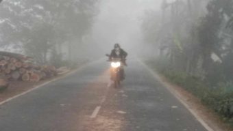 সূর্যের দেখা মেলেনি গাইবান্ধায়; তীব্র শীতে বিপর্যস্ত জনজীবন