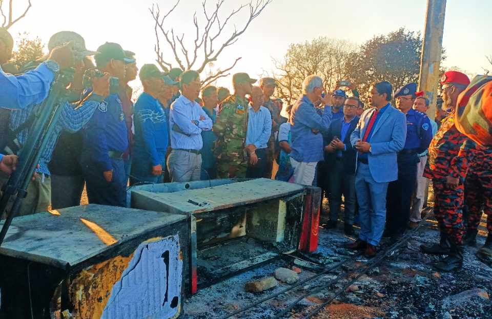আগুনে পুড়ে ক্ষতিগ্রস্ত পর্যটন স্পর্ট পরিদর্শন করলেন পার্বত্য উপদেষ্টা সুপ্রদীপ চাকমা