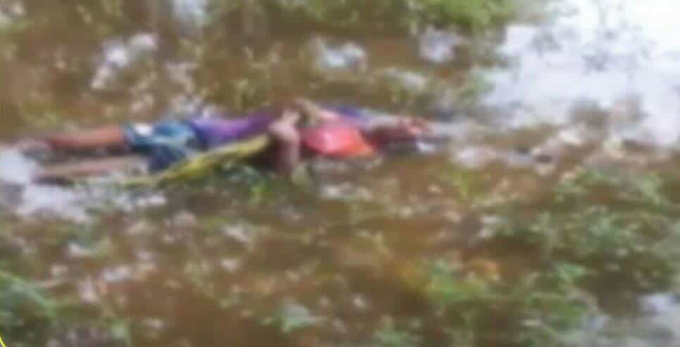 নোয়াখালীতে পল্লী বিদ্যুতের ছেঁড়া তারে বিদ্যুৎস্পৃষ্টে এক বৃদ্ধের মৃত্যু হয়