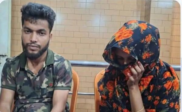 স্বামীর সঙ্গে তালাকের ২ ঘণ্টা পরই ওই পরকীয়ার প্রেমিককে বিয়ে করেন।