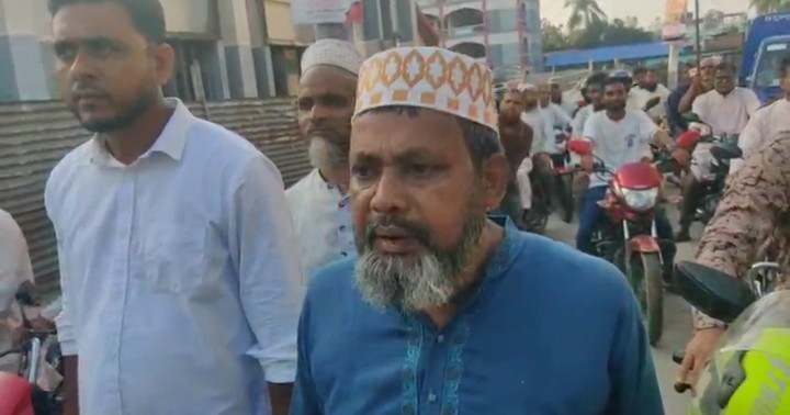 ঢাকায় জাতীয় সমাবেশ সফল করার লক্ষ্যে বোচাগঞ্জ উপজেলা বাংলাদেশ জামায়াতের ইসলামীর মোটরসাইকেল শোডাউন ।