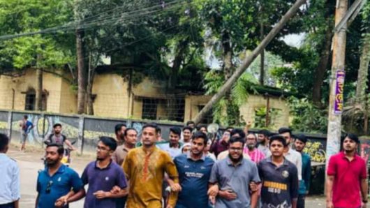 বান্দরবানে বৈষম্য বিরোধী ছাত্র আন্দোলন ও সাধারণ ছাত্র জনতার   বিক্ষোভ মিছিল ও পথসভা অনুষ্ঠিত