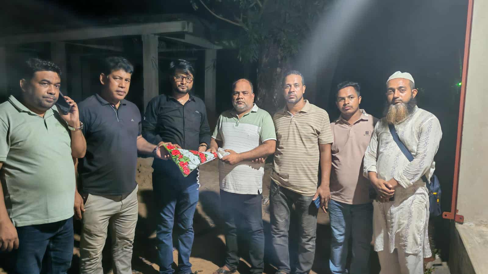 প্রবাসী সাংবাদিক মোহাম্মদ ফিরোজ নিউজ এলাকায় সংবর্ধিত ।