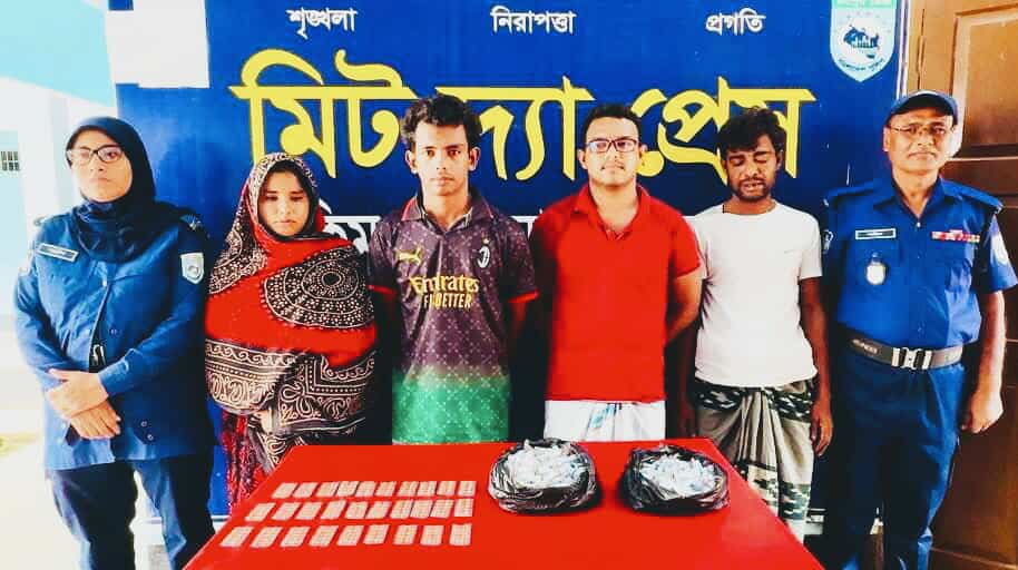 নেশাজাতীয় ইনজেকশন ও ট্যাবলেটসহ ৪ জনকে আটক করেছে হাকিমপুর থানা পুলিশ