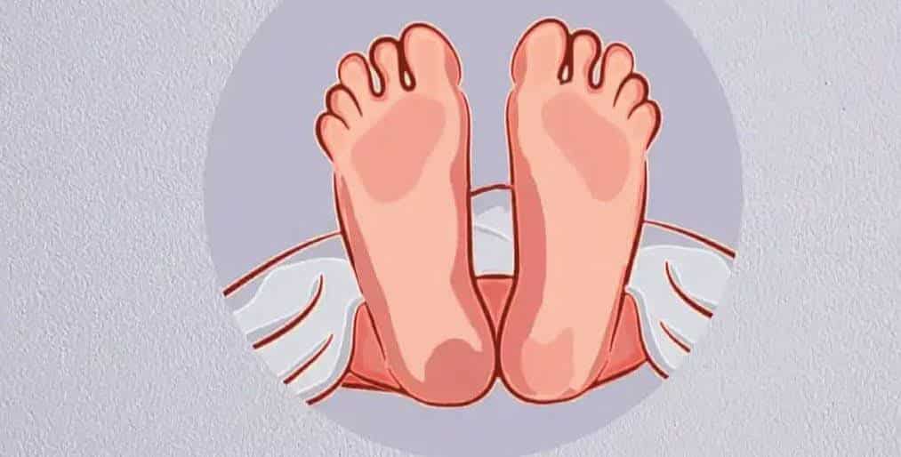 অসুস্থ স্বামী বিষ খেয়ে আত্মহত্যা করেন।