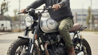 “তুমি ফাগুন হাওয়ার মিষ্টি ধ্বনি”  লেখক: শেখ তিতুমীর আকাশ।