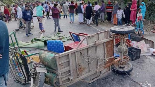 দিনাজপুরে মিনিবাস–অটোরিকশা সংঘর্ষ: চার প্রাণের নিস্তব্ধ শেষপ্রহর