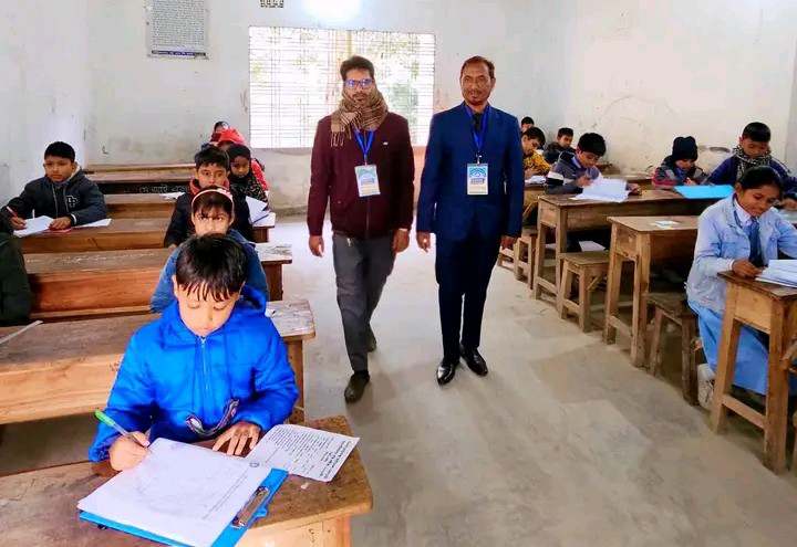 সেতাবগঞ্জ আইডিয়াল একাডেমীতে বৃত্তি পরীক্ষা অনুষ্ঠিত