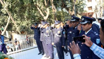 শহীদ বুদ্ধিজীবীদের স্মরণে জেলা পুলিশদের বিনম্র শ্রদ্ধা জ্ঞাপন