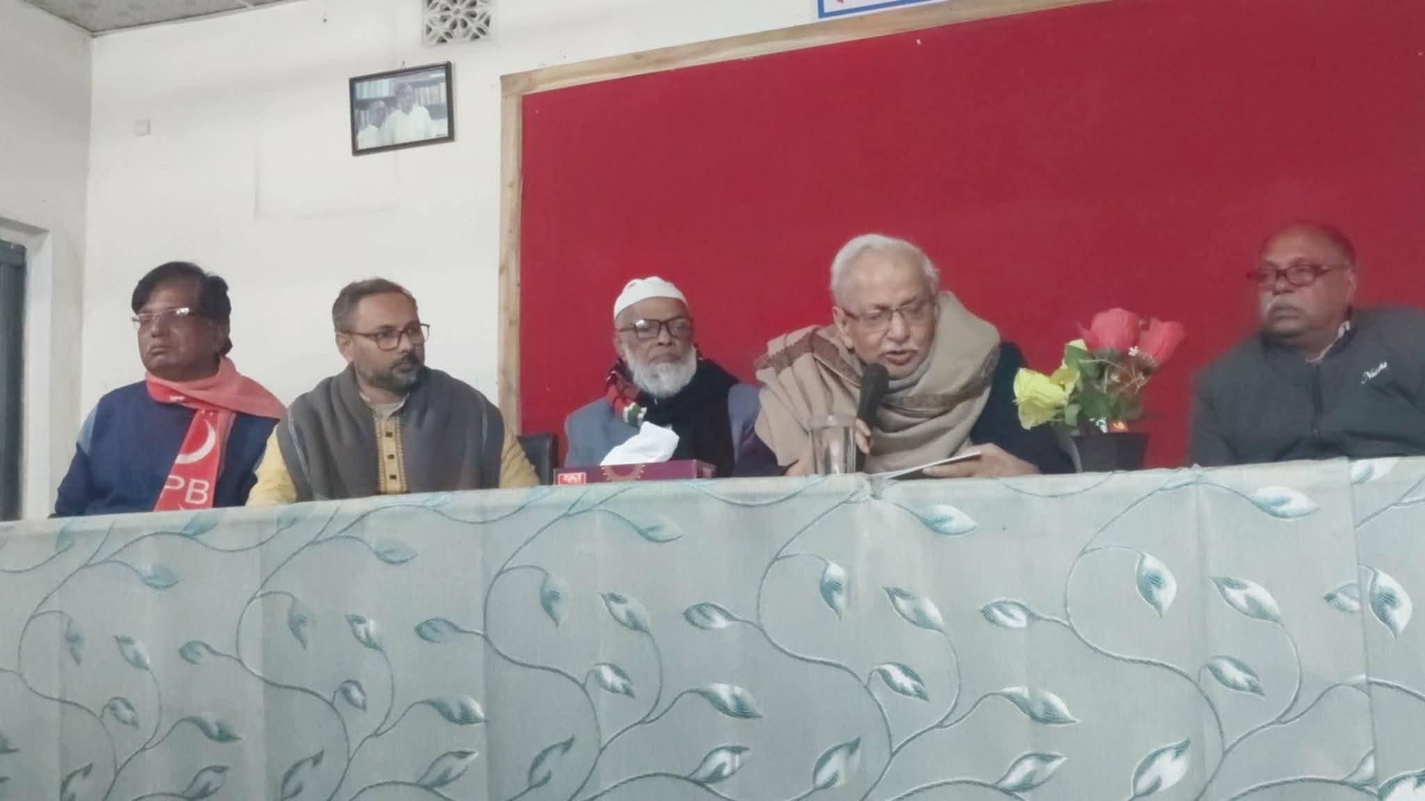 সাংবাদিকদের ‘পোষা কুকুর’ মন্তব্যে তোলপাড়, চাপের মুখে বক্তব্য প্রত্যাহার ড. বদিউল আলমের