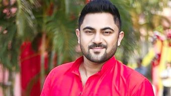 নির্বাচনের আগেই আইনি জালে অভিনেতা সোহম।