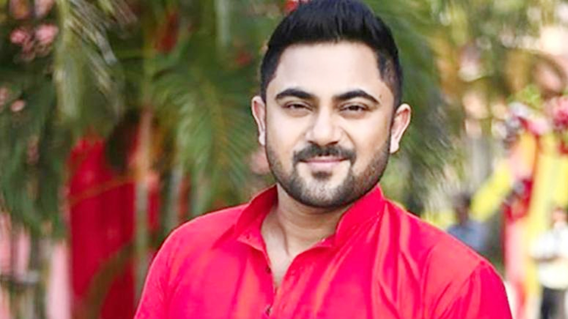 নির্বাচনের আগেই আইনি জালে অভিনেতা সোহম।