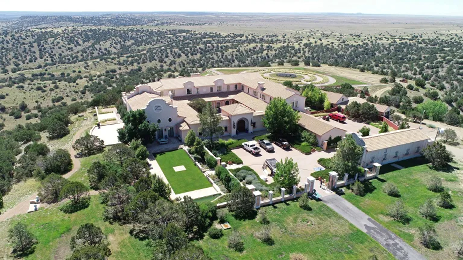 এপস্টেইনের ‘জোরো র‍্যাঞ্চ’ খামারবাড়ি ঘিরে ফের তদন্ত শুরু।