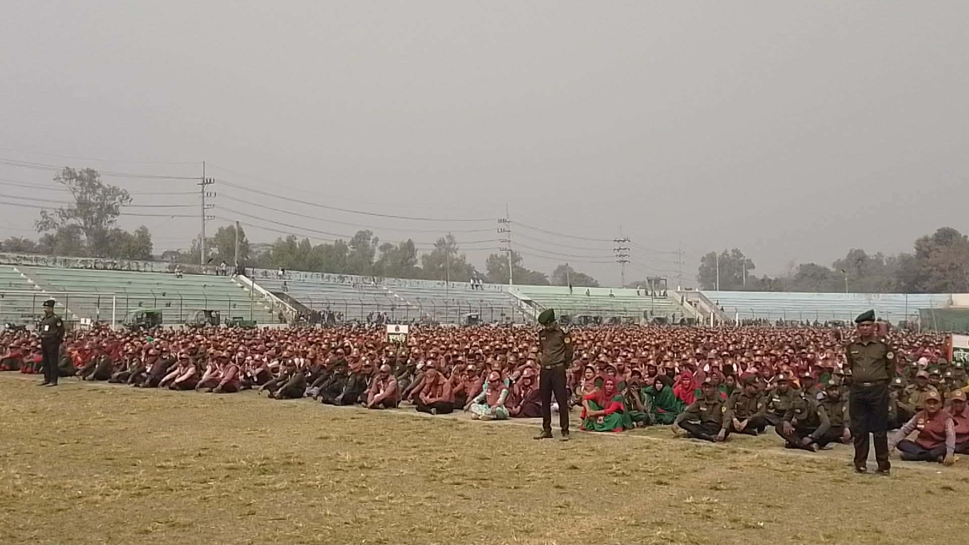 গাইবান্ধায় আনসার-ভিডিপি সদস্যদের হাজিরা প্যারেড, নিরাপদ পানি ও ভ্রাম্যমান টয়লেটের ব্যবস্থা।