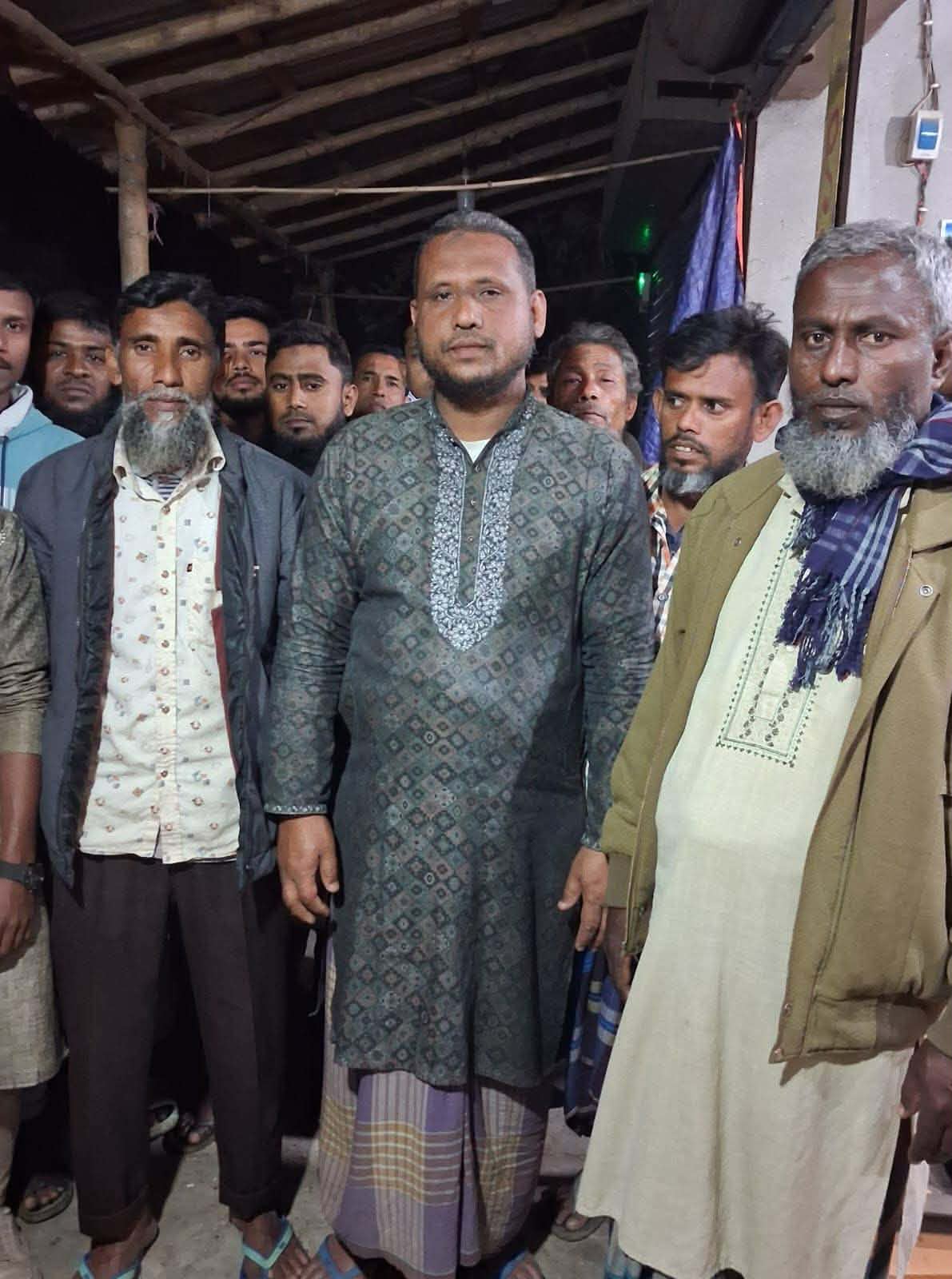 জামায়াত নেতা রুহুল আমিনকে প্রকাশ্যে হত্যার হুমকি, এলাকায় আতঙ্ক।