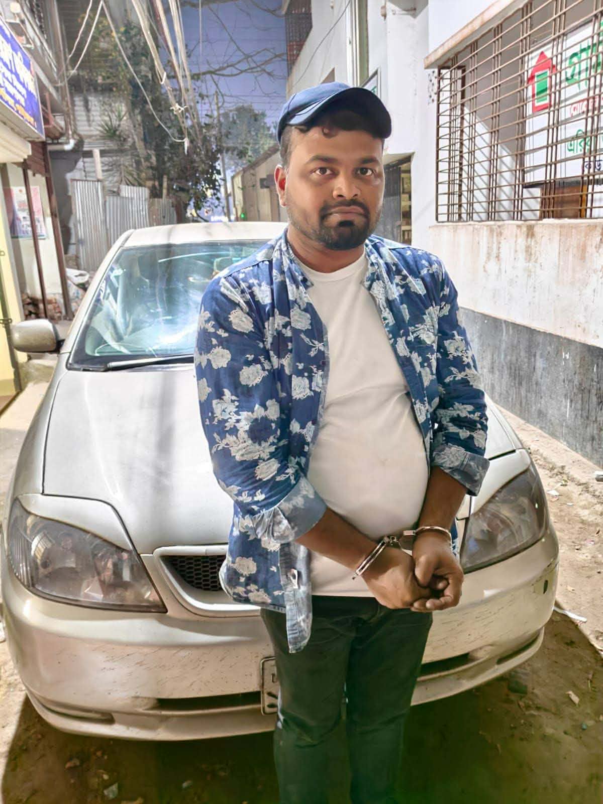 ইয়াবাসহ প্রাইভেট কার জব্দ, আটক ১ জন