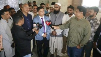 ছয় বছর পর ফের কাজ শুরু: থমকে থাকা দুই ভবনে হাতুড়ির শব্দ