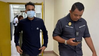 মালয়েশিয়ায় জনসমক্ষে সিগারেটের ফিল্টার ফেলে বিপাকে বাংলাদেশি যুবক