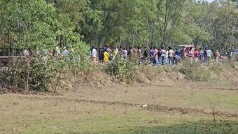 সড়কের পাশ থেকে যুবকের পোড়া মরদেহ উদ্ধার