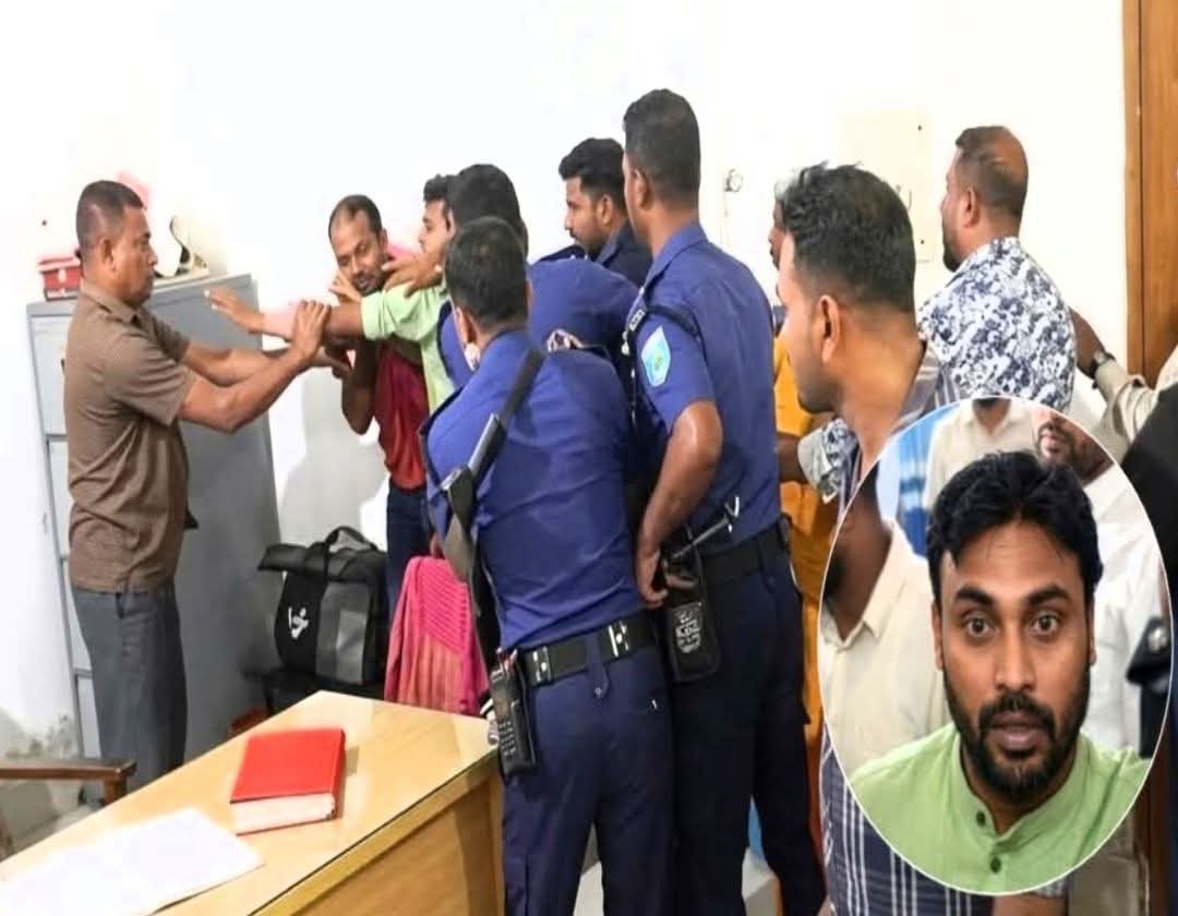 পলাশবাড়ীতে থানায় ঢুকে ওসিসহ পুলিশ সদস্যদের মারধর, যুব জামায়াত নেতাকর্মীর বিরুদ্ধে মামলা : গ্রেফতার ১জন।