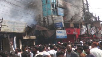 নীলফামারীতে ভয়াবহ আগুনে দুটি ব্যাংকসহ ১০ দোকান পুড়ে ছাই